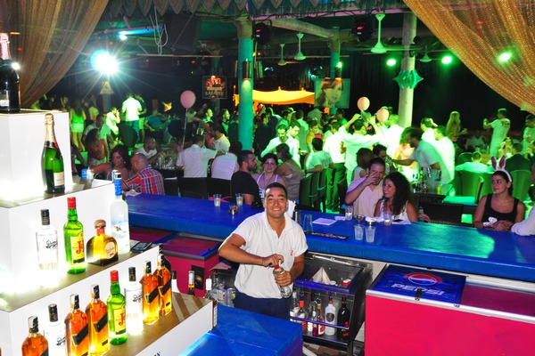 Saturday Night At Edde Sands